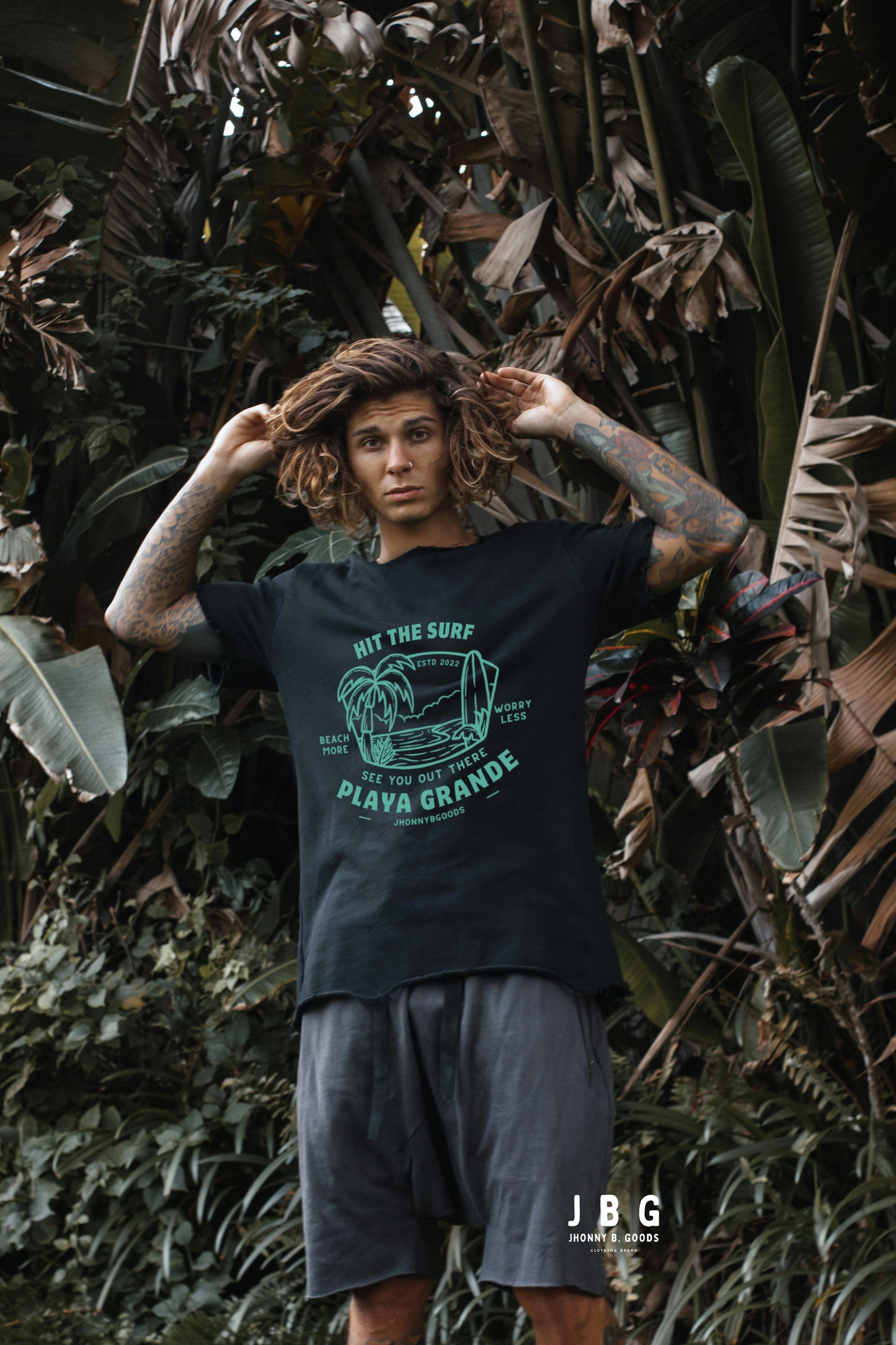 Playa Grande men garment-dyed heavyweight t-shirt - Jhonnybgoods