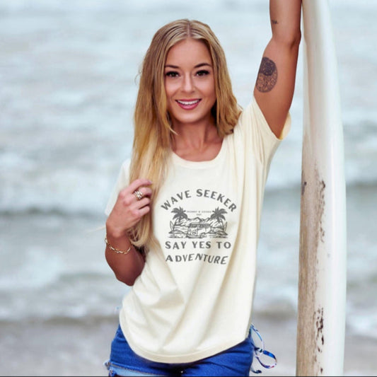 Wave Seeker - Women's dyed heavyweight - Tee - Jhonnybgoods