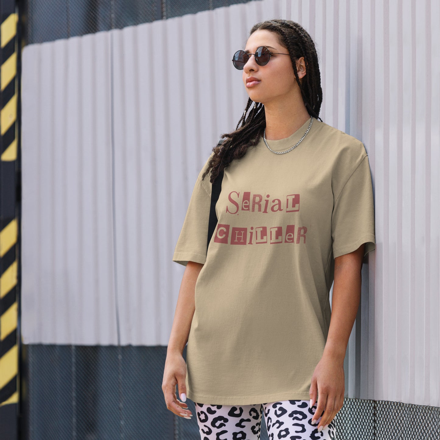 Serial Chiller Oversized faded t-shirt