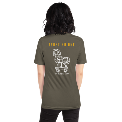 Trust No one Women's -shirt