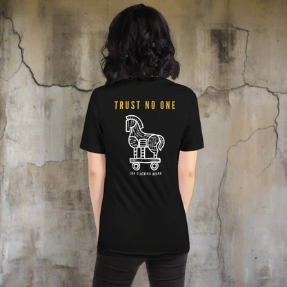 Trust No one Women's -shirt