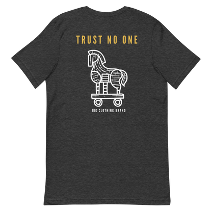 Trust No one Women's -shirt