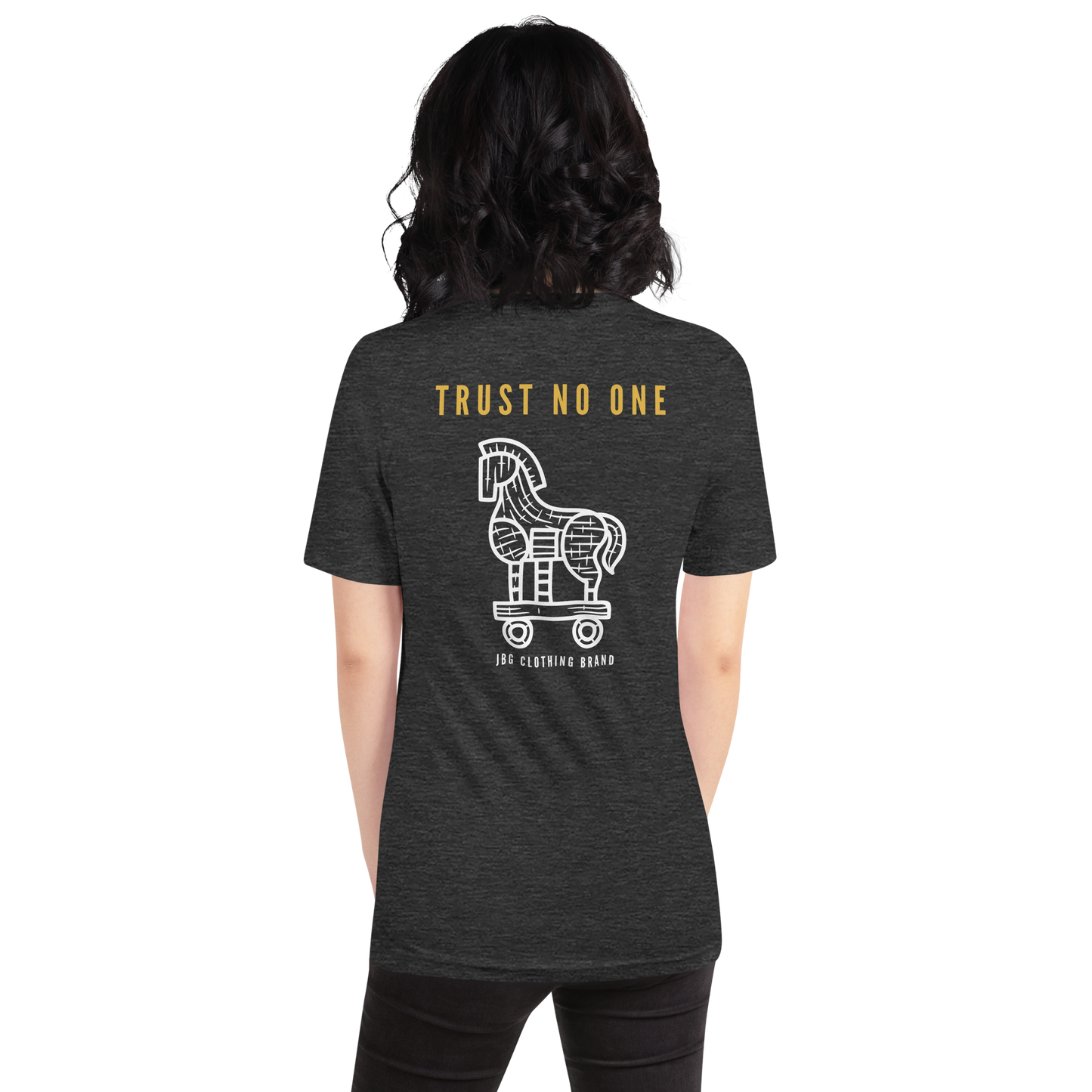 Trust No one Women's -shirt