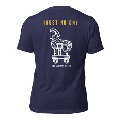 Trust No one Women's -shirt